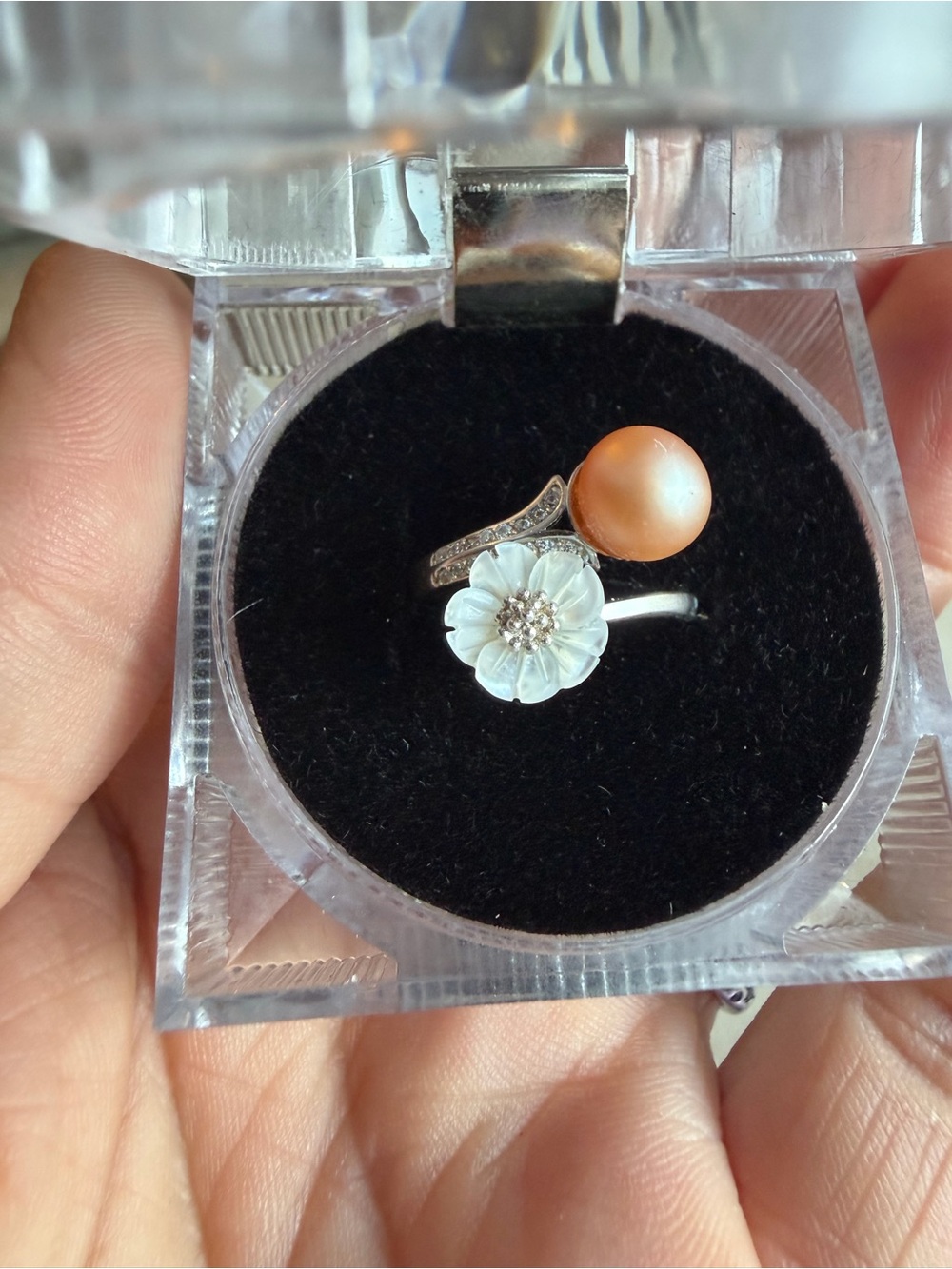 Elegant Peach Pearl and White Flower Ring - Unbranded